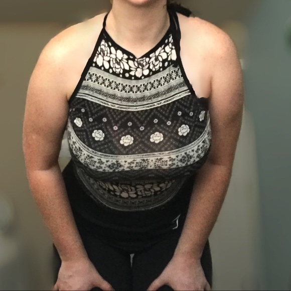 ✨SOLD✨American Eagle halter top - Picture 5 of 13